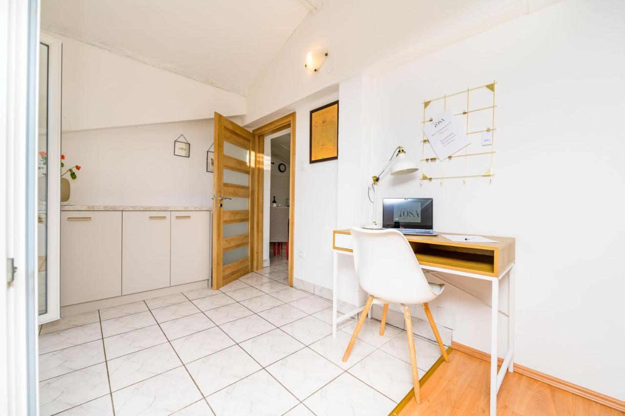 House Rosa Apartman Mali Lošinj Kültér fotó