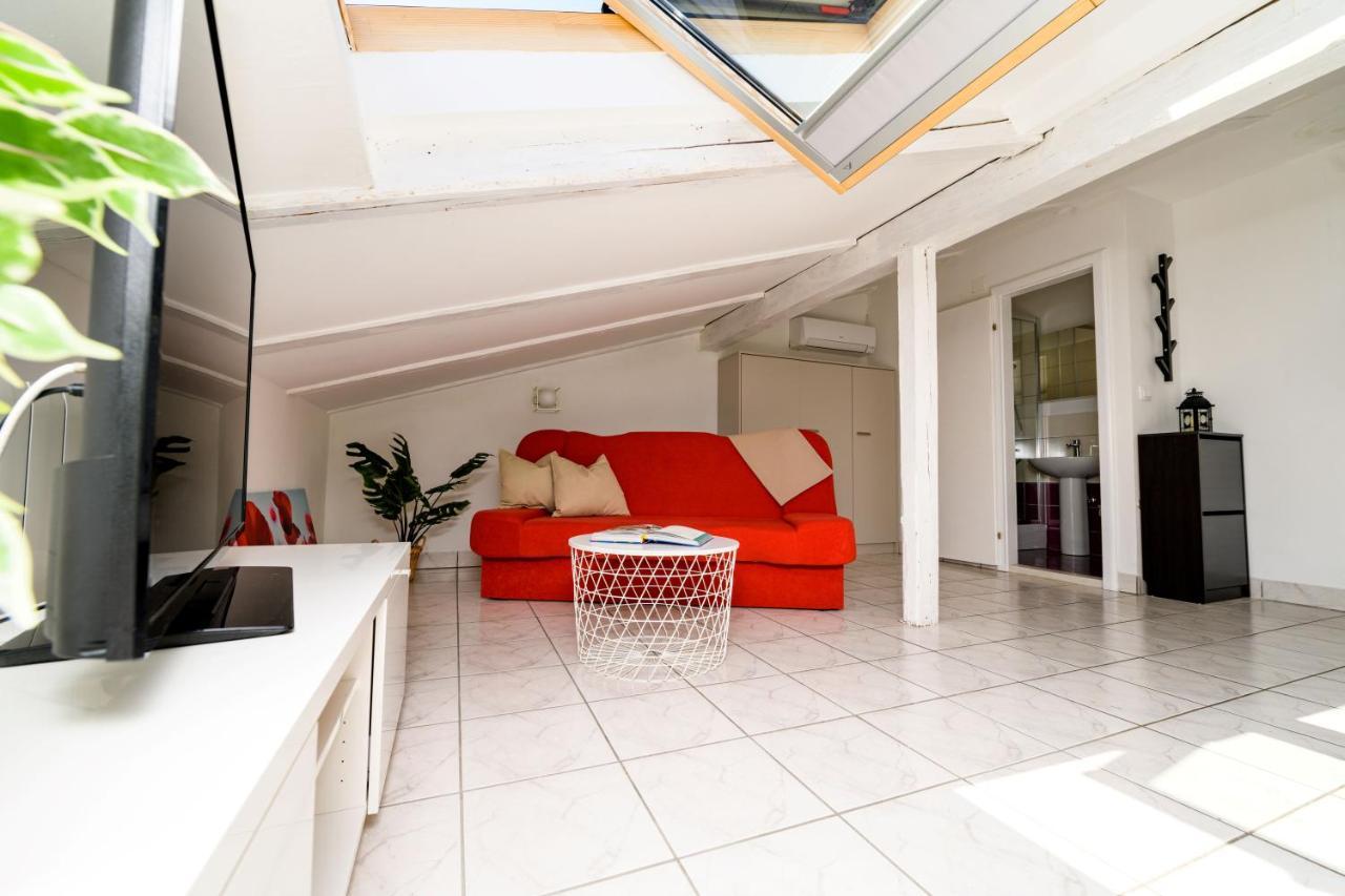 House Rosa Apartman Mali Lošinj Kültér fotó