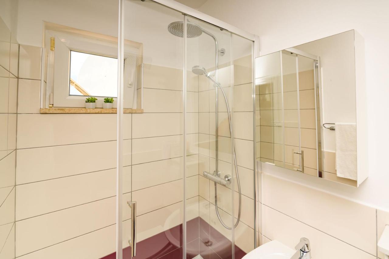 House Rosa Apartman Mali Lošinj Kültér fotó