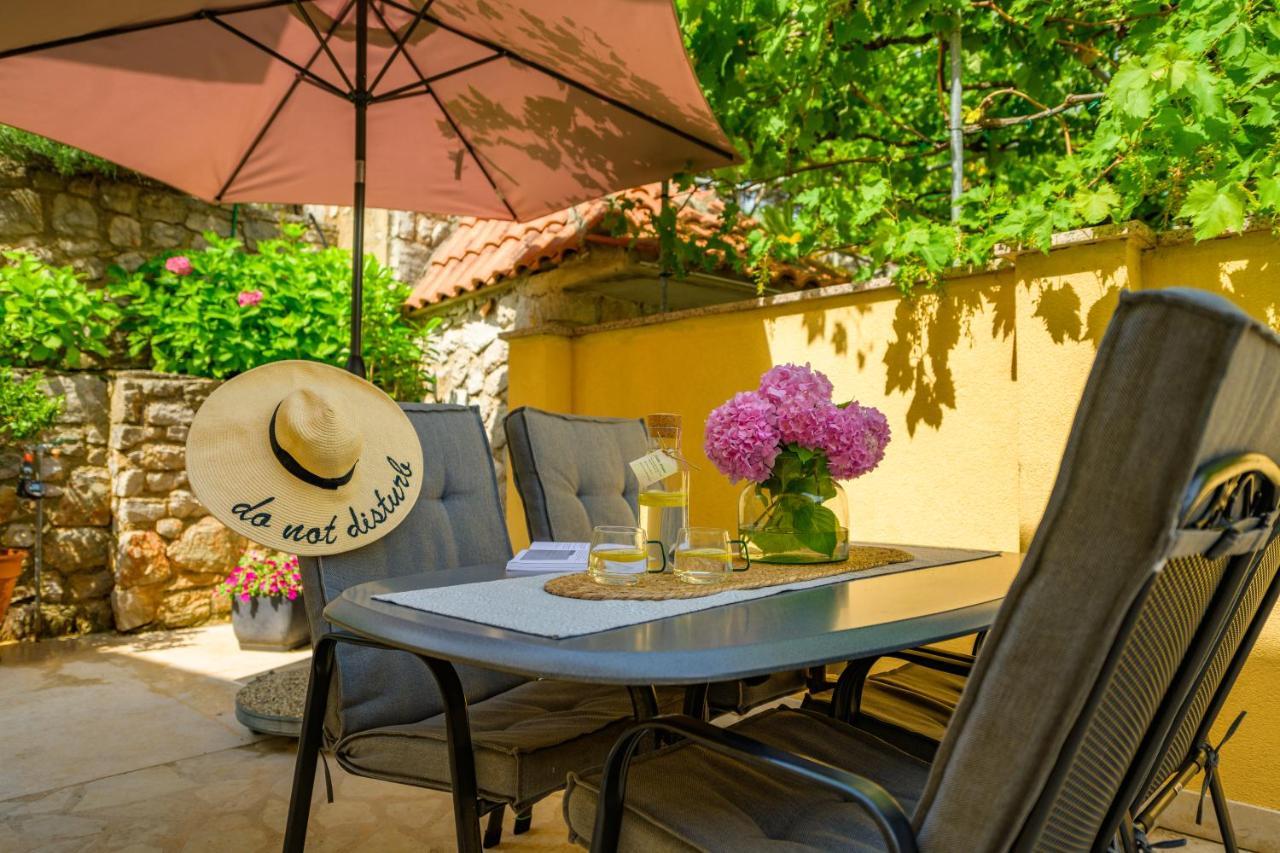 House Rosa Apartman Mali Lošinj Kültér fotó
