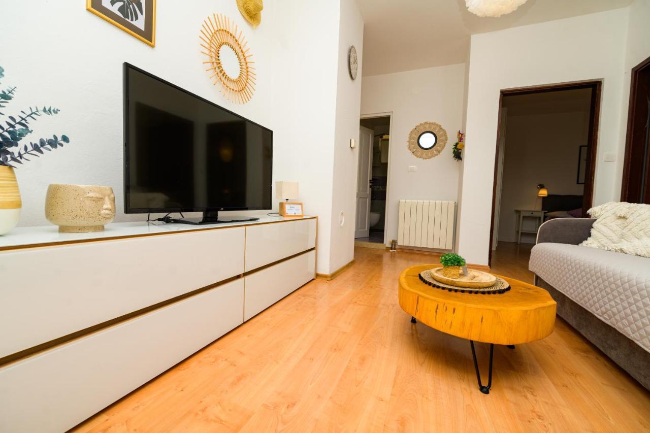 House Rosa Apartman Mali Lošinj Kültér fotó