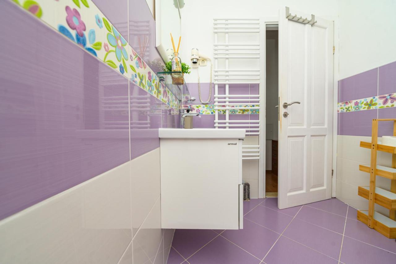 House Rosa Apartman Mali Lošinj Kültér fotó