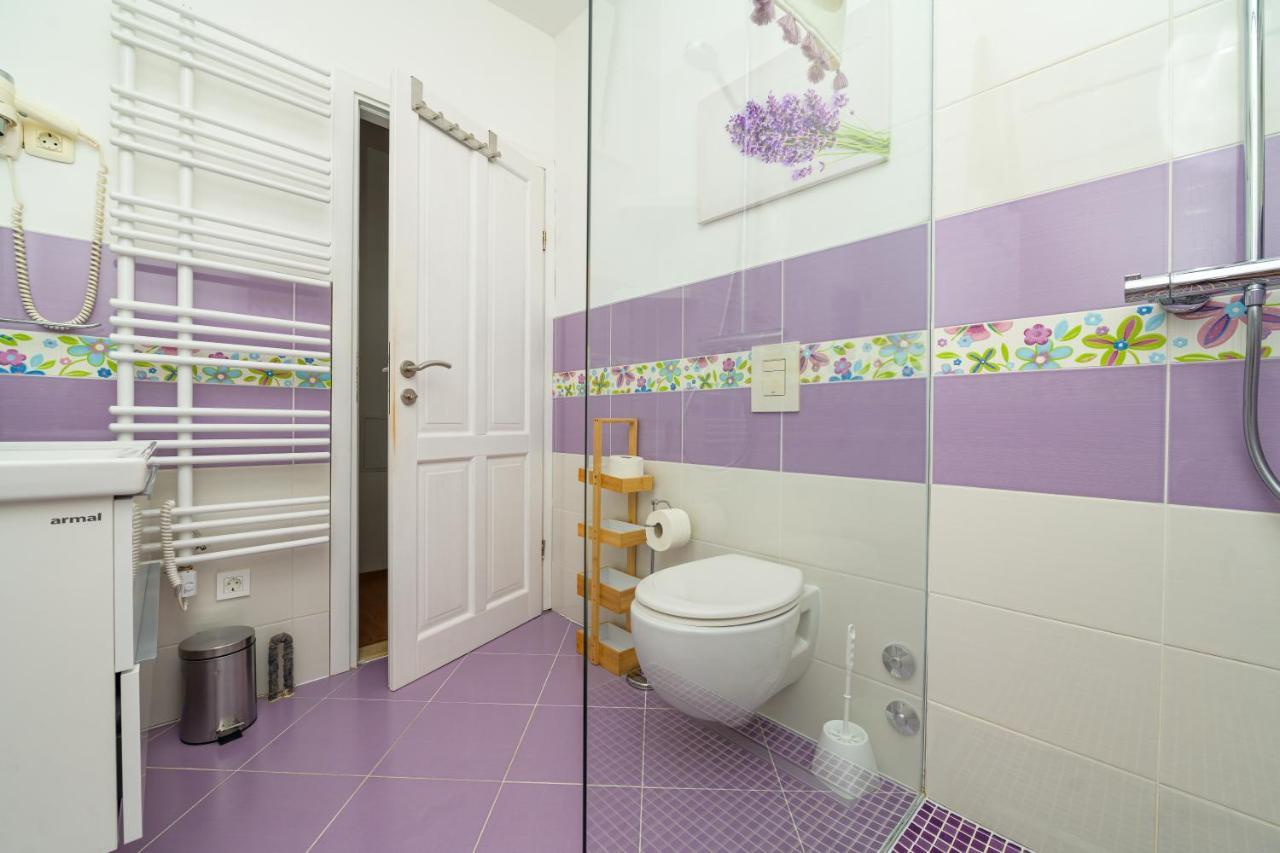 House Rosa Apartman Mali Lošinj Kültér fotó