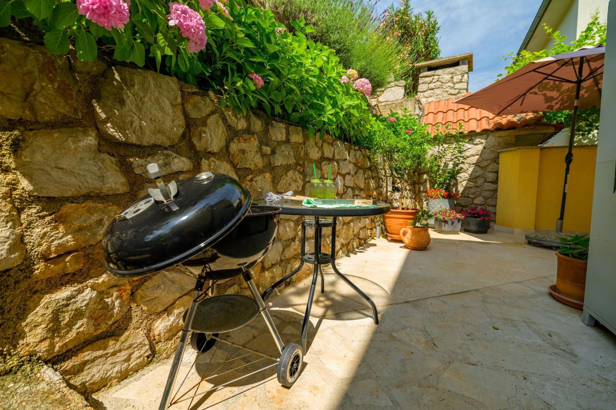 House Rosa Apartman Mali Lošinj Kültér fotó